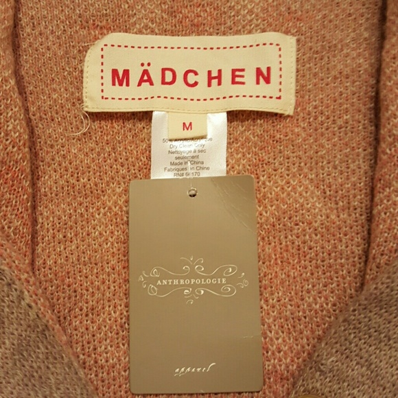 TRENDING!NWT$188 Anthropologie Flower Sweater Cape - Picture 5 of 8